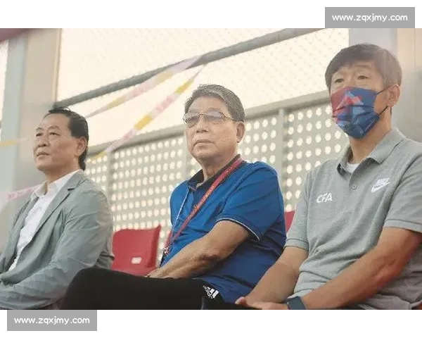 81 岁根宝挂帅南下，上海 U20 扛男足荣誉冲冠